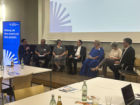 Gesprächsrunde der Die KEB Deutschland